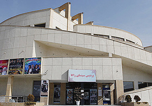 با ظرفیت 100 صندلی سانس فوق‌العاده معنا ندارد