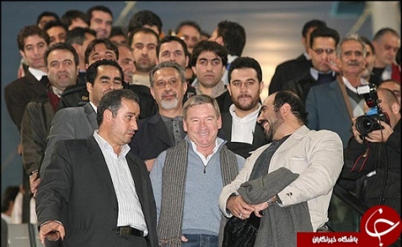 پله برقی فرودگاه، مربی خارجی را فراری داد