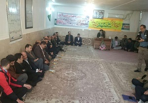 راه نفوذ دشمن را با وحدت و تبعیت از رهبری خواهیم گرفت