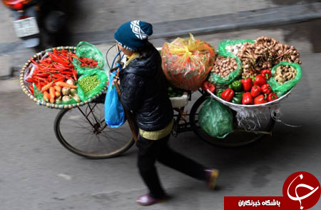 گشتی در تصاویر خبری دوشنبه 19 بهمن/ از فیلم جدید جکی چان تا در آغوش گرفتن لیندسی گراهام از سوی جب بوش