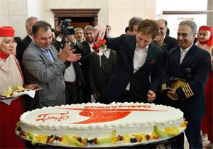 بابک زنجانی شیر است یا روباه؟