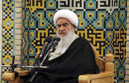 روحیه معنوی گروههای اقتصادی باید تقویت شود