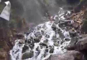 نمایی از آبشار زیبای آب پری + فیلم