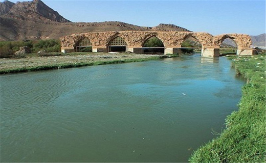 پیری که سه برابر آمریکا سن و سال دارد!