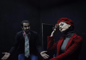محمد یاراحمدی نمایش همه دزدها که دزد نیستند را افتتاح می کند