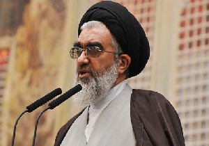 راهپیمایی ۲۲ بهمن تجدید بیعت با امام و مقام معظم رهبری است
