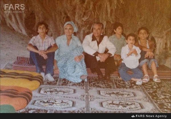 عکس منتشر نشده شاه وخاندان پهلوی  در کیش