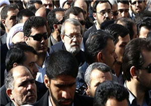حضور لاریجانی در راهپیمایی 22 بهمن در قم