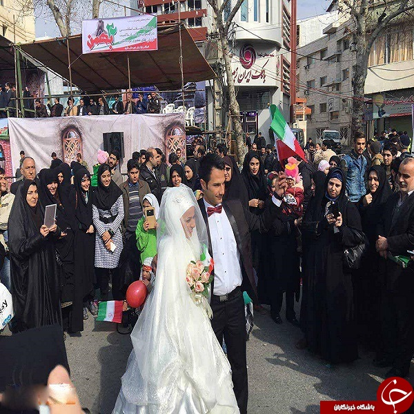 حضور عروس و داماد در راهپیمایی 22 بهمن ماه +عکس