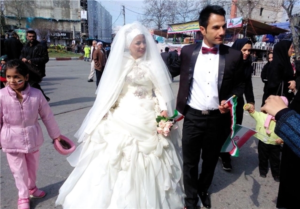 از جشن عروسی در جشن انقلاب تا حضور  جانباز قطع نخاع + تصاویر