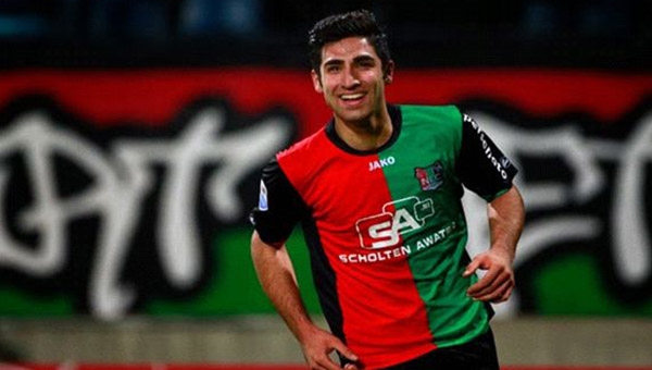دعوتنامه باشگاه الكمار هلند براى بازى با پرسپوليس