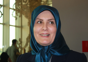 قصه و لبخند، زبان بین المللی است