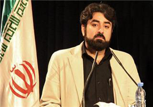 شاعران در كنار جلوت، به خلوت هم نیاز دارند
