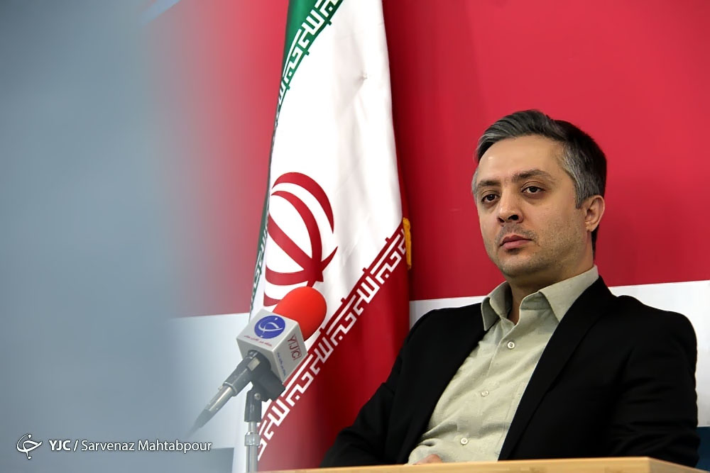داستان به آرامی پیش می&zwnj;رفت بدهی&zwnj;های زنجانی تسویه می&zwnj;شد/ زیر بالش بابک پولی نیست/ زنجانی اجازه حمل &laquo;آرپی&zwnj;جی&raquo; در جنگ اقتصادی را داشت/بعضی&zwnj;ها نمی خواهند بدهی های زنجانی تسویه شود/&laquo;در حاشیه&raquo; زنجانی را ندیدم
