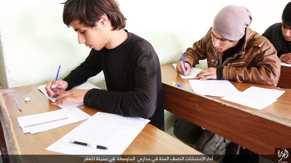 آغاز فصل امتحانات کودکان داعشی + عکس