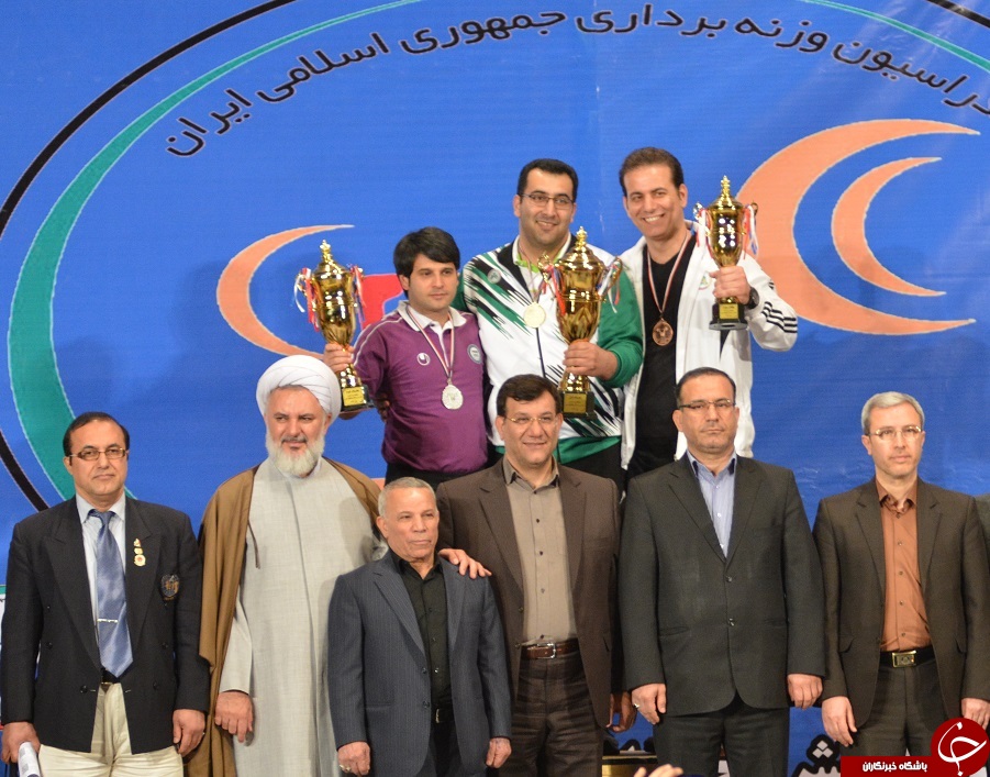 ذوب آهن قهرمان شد