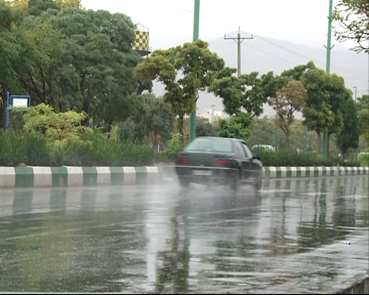 آغاز بارش باران زمستانی در استان مرکزی