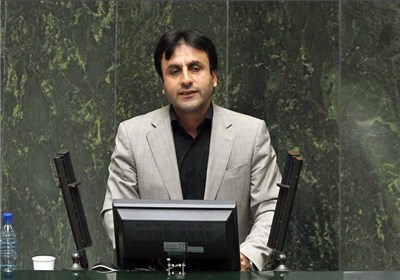 نمی‌توان با شعارهای «پسابرجام» سَرکرد/ دولت از «اقتصاد دلال‌محور» فاصله بگیرد