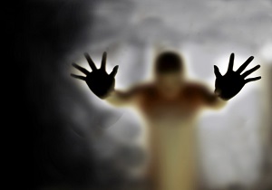 آیا ارواح و اجنه می‌توانند به انسان حمله کنند؟