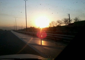 طلوع زیبای خورشید در اتوبان امام علی(ع) + تصاویر