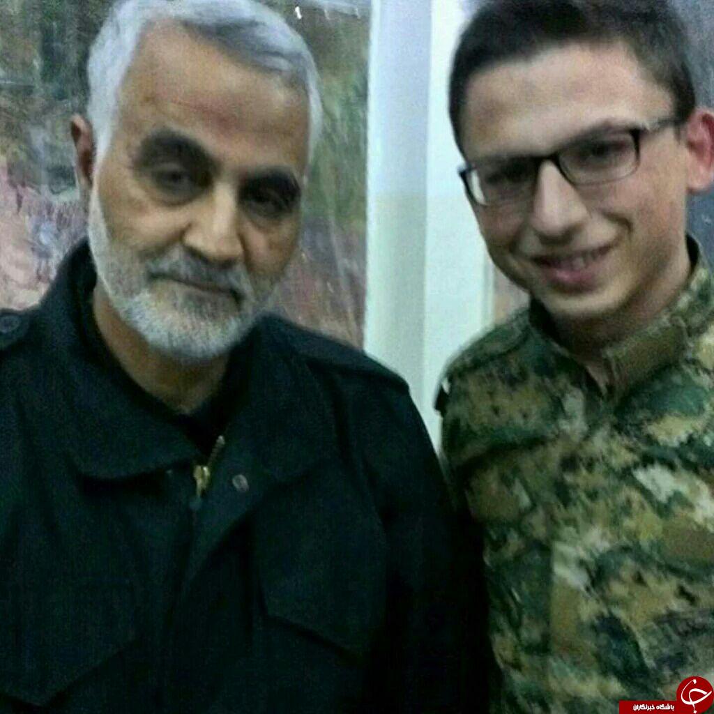 سلفی نظامی روسی با ژنرال قاسم سلیمانی /مخدر دیجیتالی؛ زمان مصرف قبل از خواب/ساخت لکسوس با 1700 قطعه مقوا /