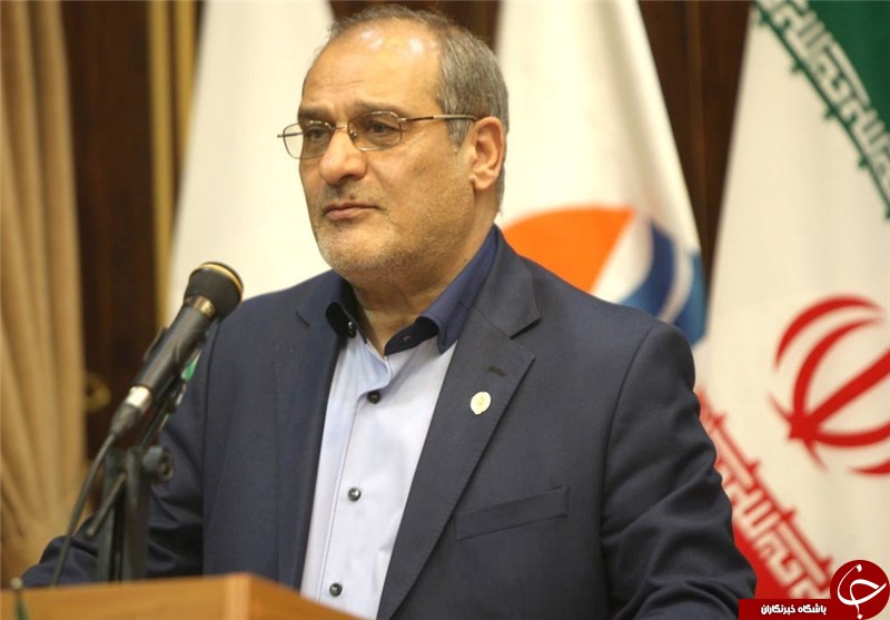 مومنی: فوتبال بهانه ای برای همدلی ملت هاست