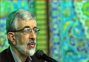 حدادعادل در کانون انتخاباتی حزب موتلفه سخنرانی می‌کند