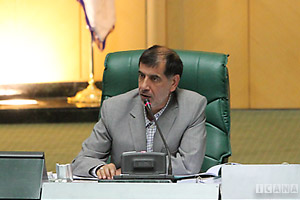 انتقاد باهنر از برخی رسانه&zwnj;ها به علت انتشار گزارش مفاسد فوتبال پیش از قرائت در مجلس