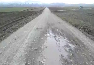 روستایی که در انتظار یک جاده آسفالت است + فیلم