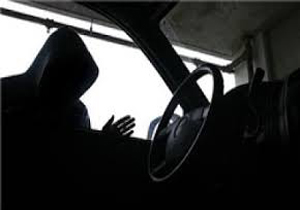 دستگیری سارق درون خودرو با 30 فقره سرقت