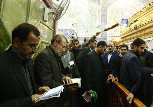 زیارت رییس مجلس از حرم حضرت علی بن ابیطالب(ع)