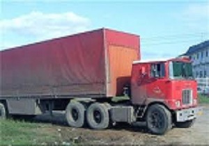 توقیف يک دستگاه تريلر  با 38 میلیون خلافی