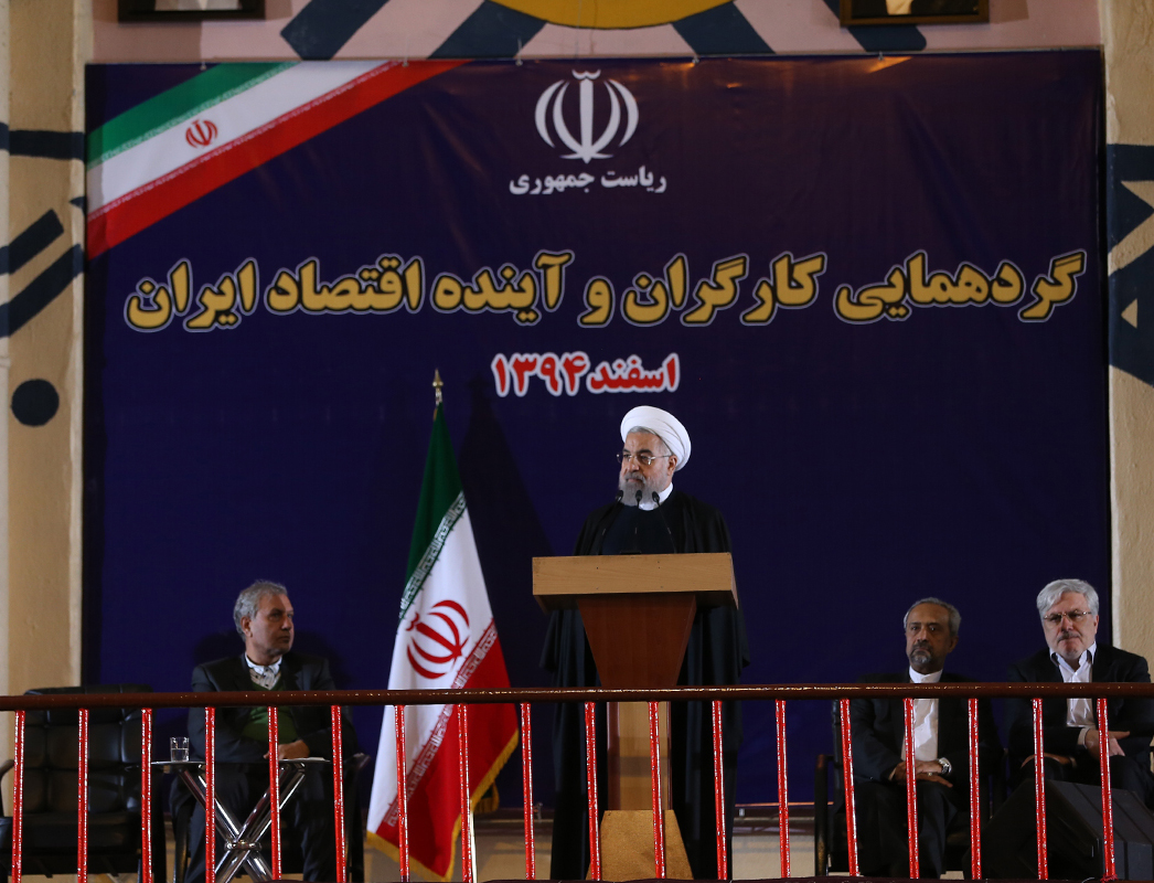 دیوارهای نابجای تحریم برداشته شد؛ کارگران و کارآفرینان برای &laquo;برجام 2&raquo; و رونق اقتصادی تلاش کنند