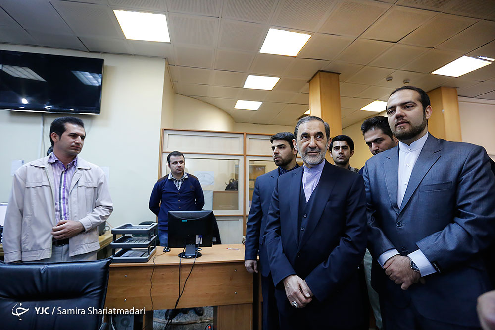 ملاقات خصوصی پوتین با مقام معظم رهبری غیر از دیدار دو ساعته/ فرماندهی سردار سلیمانی در سوریه/آنچه در انتخابات 92 گذشت