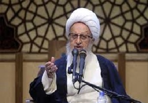 آیت الله مکارم شیرازی : آثار فرج‌الله سلحشور در تاریخ اسلام و شیعه ماندگار خواهد بود