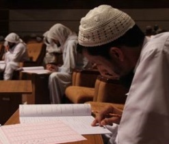 85 روحانی اهل سنت سیستان وبلوچستان در آزمون تعیین سطح شرکت کردند