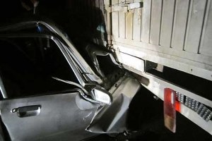 بی احتیاطی راننده پراید حادثه ساز شد