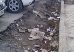 کانال آبی که تبدیل به سطل زباله شده است + فیلم