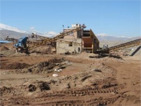پایش صنایع تولیدی و خدماتی در منطقه آزاد ماکو