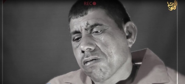 گردن زنی وحشیانه و هولناک یک نفر بدست داعش+ تصاویر(18+)