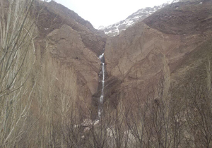آبشار زیبای روستای آسکان + فیلم