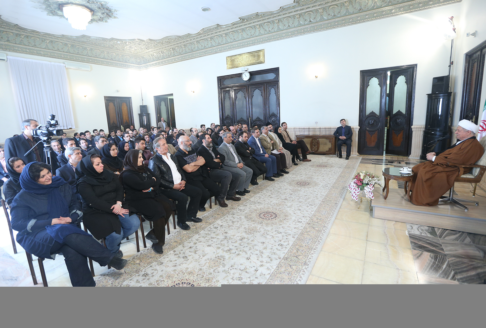 آزادی فکری براساس آگاهی ارزشمند است