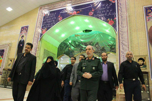 وداع خانواده محمد رضا طبایی با فرزند شهیدشان