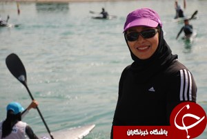 اهدای پاروی طلایی به دستان بانوی قایقرانی