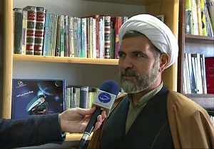 ترجمه نامه مقام معظم رهبری به 58 زبان دنیا در اردبیل