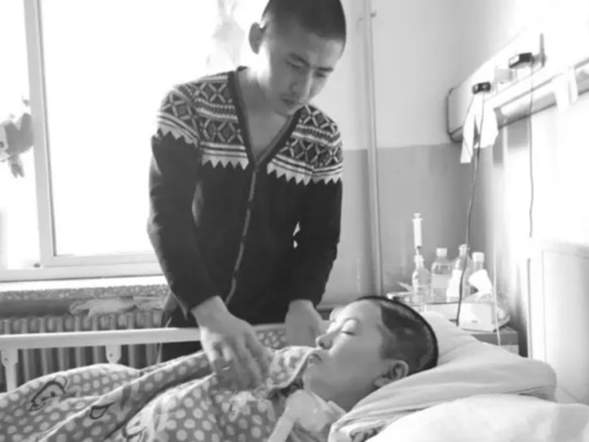 رفتن به کما به خاطر سوزاندن نان/ قهرمان قلابی