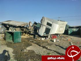 یک کشته وسه مجروح بر اثر واژگونی تریلر در میامی +تصاویر