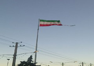 نمایی متفاوت از پرچم برافراشته! + فیلم