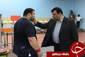 رییس فدراسیون وزنه برداری در تمرین ملی پوشان