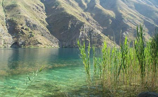 دریاچه گهر ملقب به نگین زاگرس+تصاویر